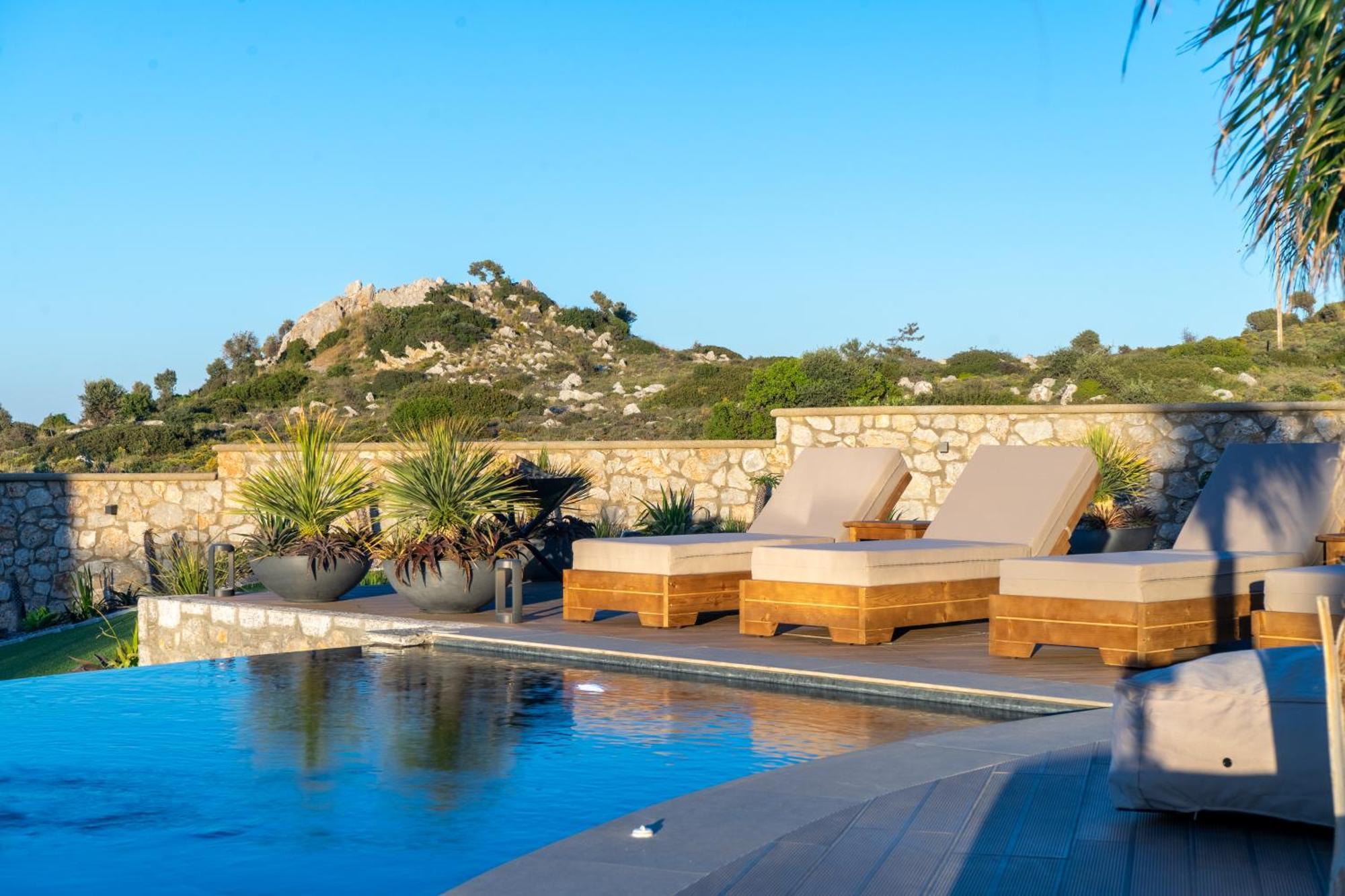 Rhode Luxury Villa Kalithies Luaran gambar